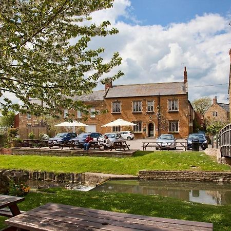 The Nevill Arms Hotel Medbourne Kültér fotó